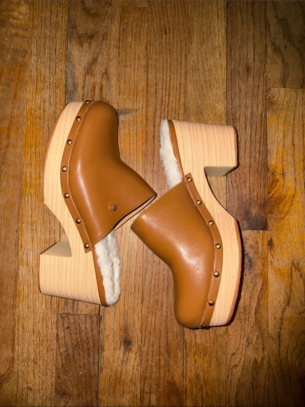 Taryn by Taryn Rose Women's Tan Leather Shearling-Lined Clog Mule